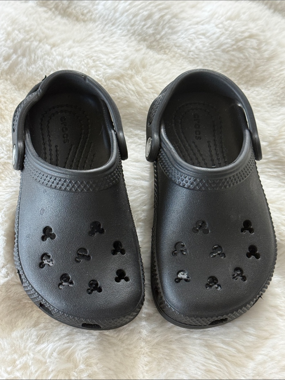 CROCS Disney Parks Mickey Ear Cutout Kids Black Classic Clogs